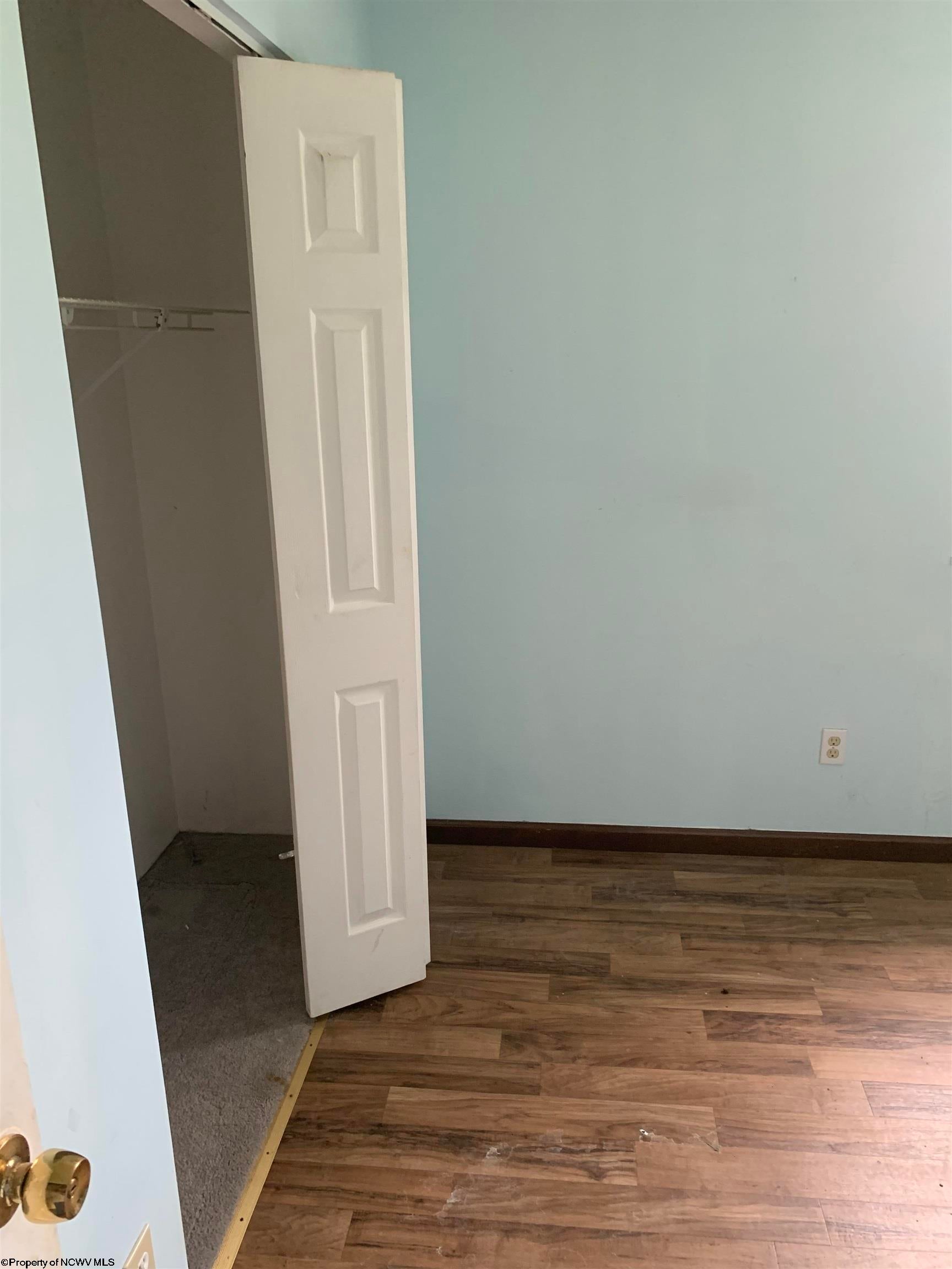 361 Hedrick Road Scott Depot, WV 25560 - Photo 8 of 18 Gallery Image 8
