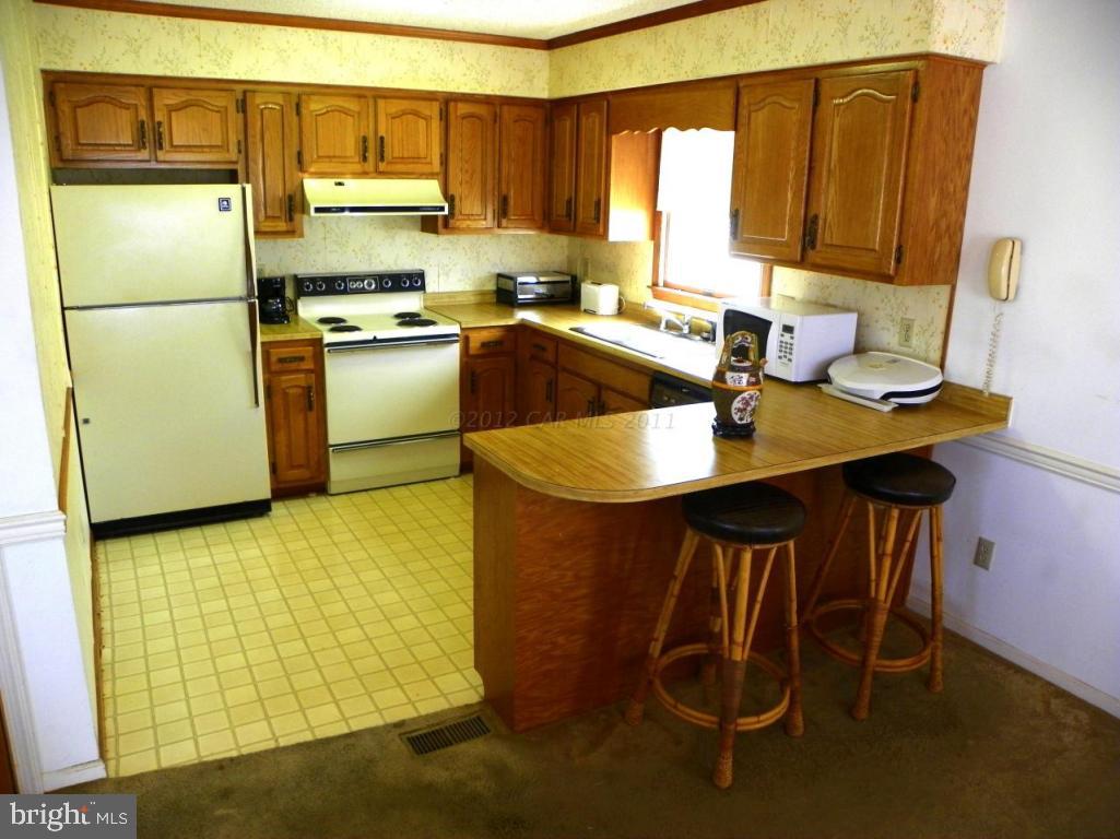 706 South Surf Road Ocean City, MD 21842 - Photo 5 of 16 Gallery Image 5