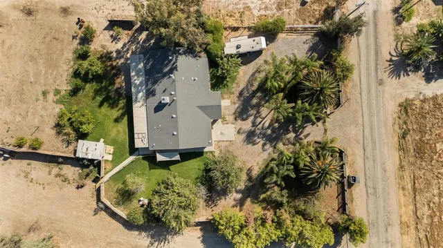 $699,000 | 860 West Riverdale Avenue, Riverdale, CA 93656