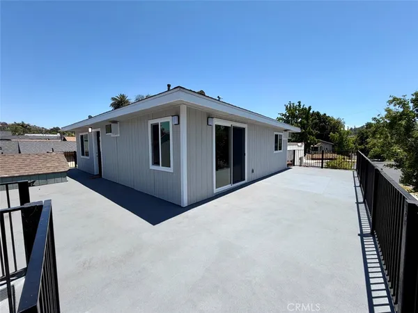 $3,490 | 1550 North Ave 45, Eagle Rock, CA 90041