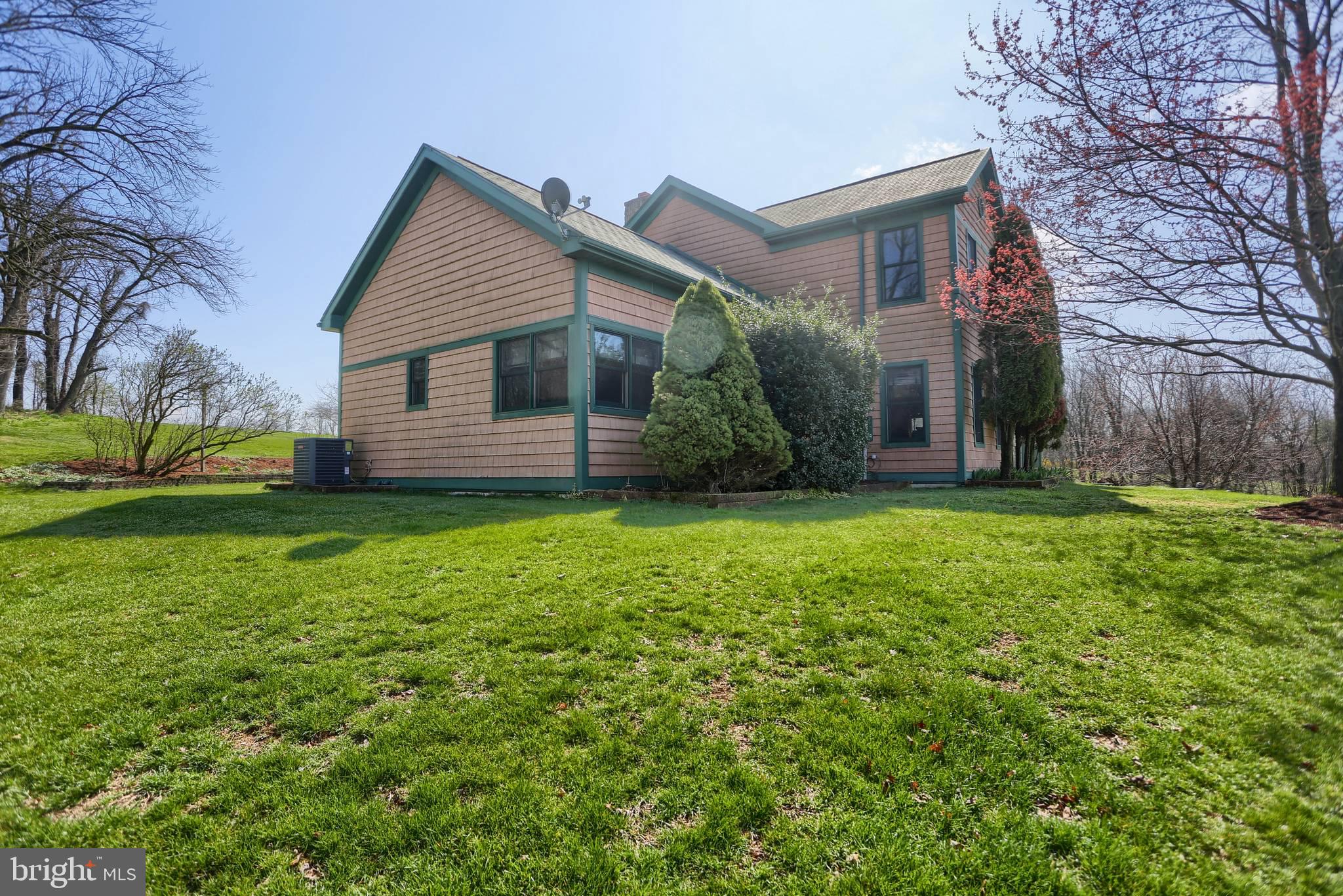 835 White Oak Road Manheim, PA 17545 - Photo 7 of 51