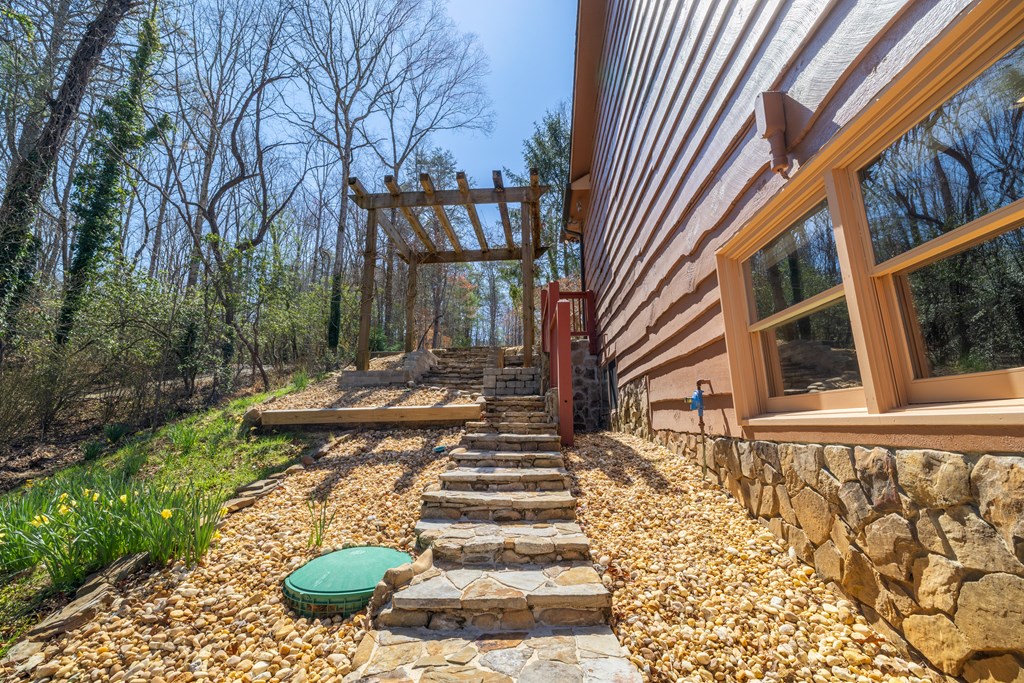 417 Riverwood Road Ellijay, GA 30536 - Photo 12 of 38 Gallery Image 12