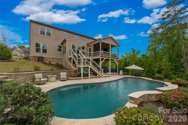 $999,999 | 2862 Creekview Drive, Waxhaw, NC 28173