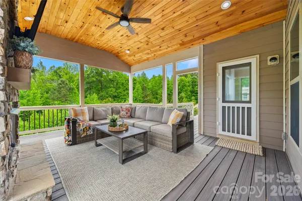 $999,999 | 2862 Creekview Drive, Waxhaw, NC 28173