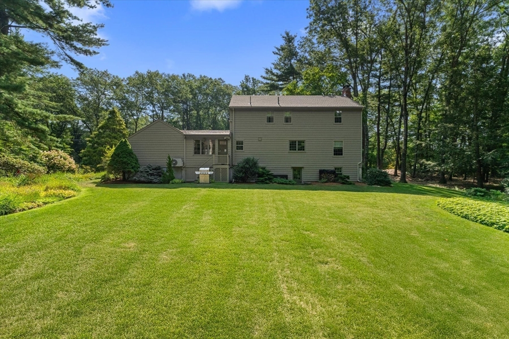 15 Willard Grant Road Sudbury, MA 01776 - Photo 4 of 40