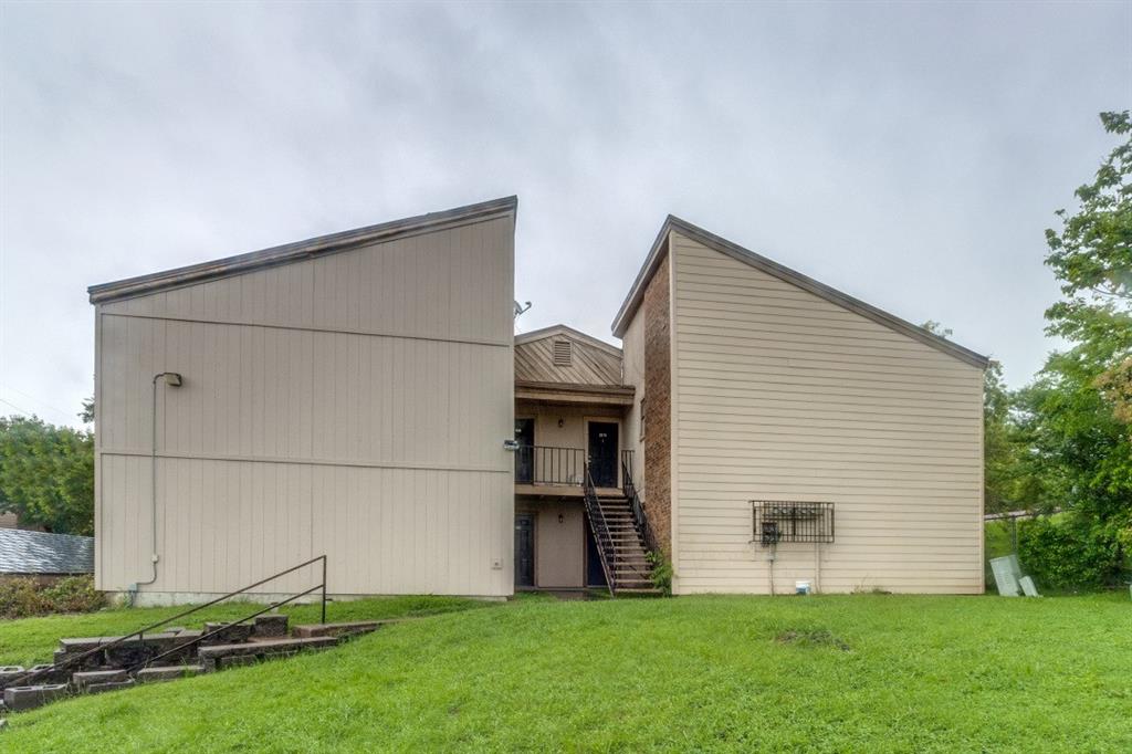 a house view with a garden