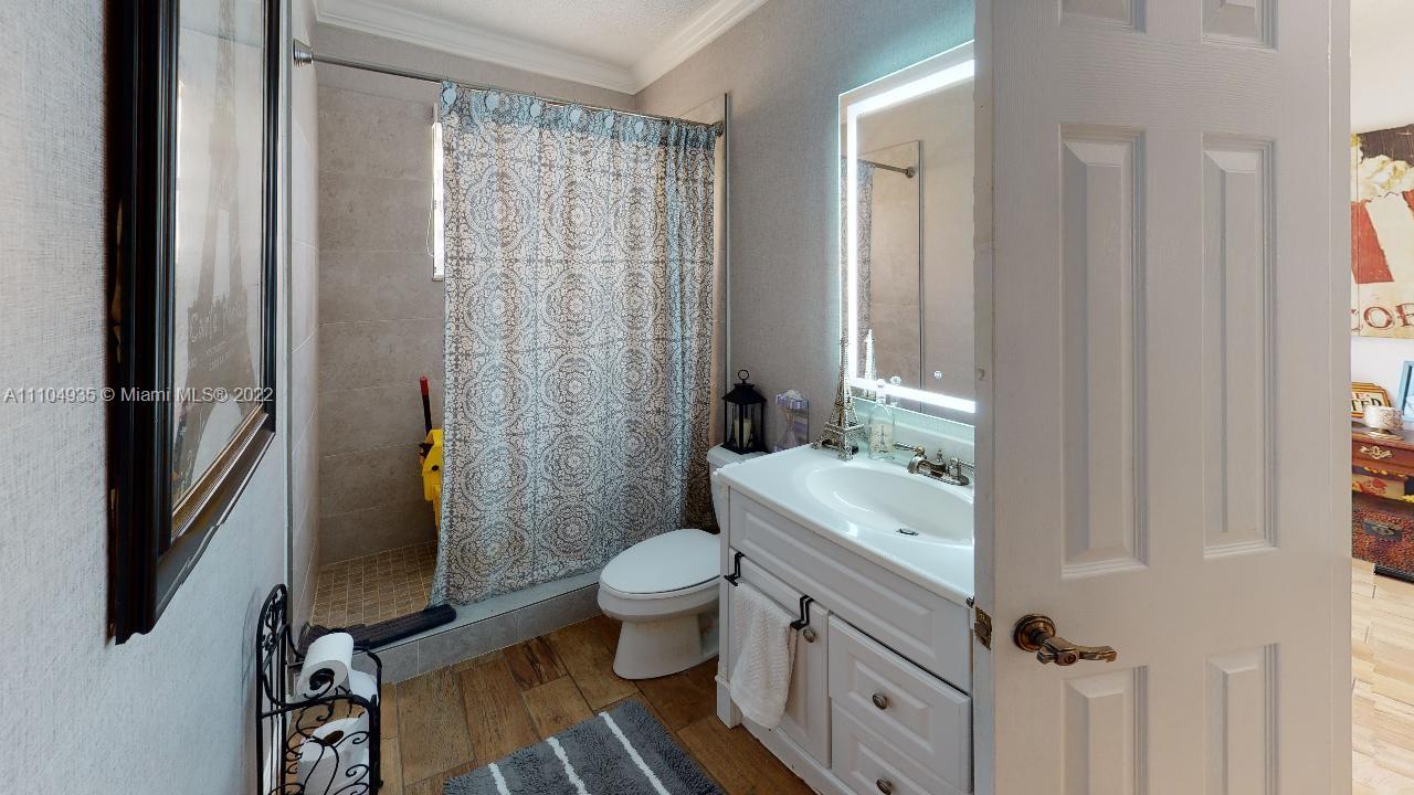 5921 Southwest 195th Terrace Southwest Ranches, FL 33332 - Photo 54 of 76 Gallery Image 54