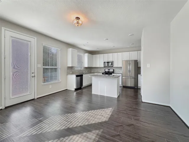 $302,000 | 2024 Elkington Circle, Conroe, TX 77304