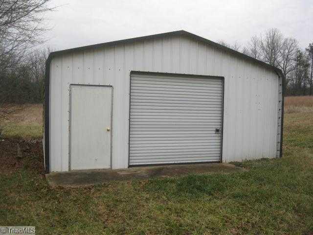 818 Crowder Road Shelby, NC 28150 - Photo 3 of 5 Storage.