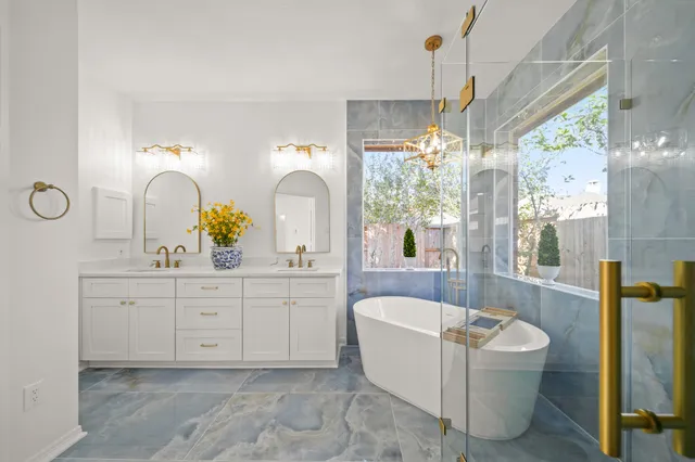 $569,500 | 1119 Summer Brook Court, Sugar Land, TX 77479