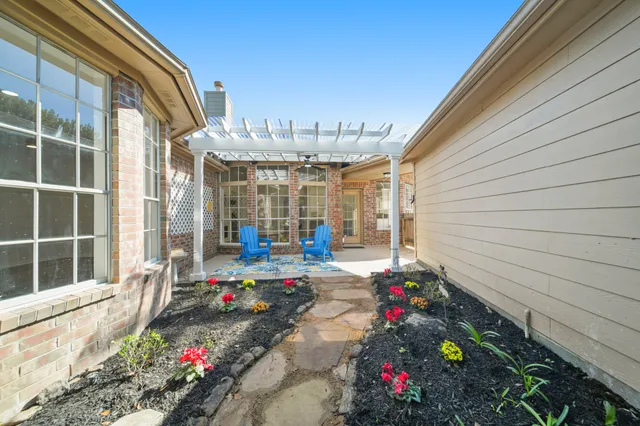 $569,500 | 1119 Summer Brook Court, Sugar Land, TX 77479