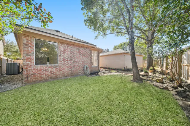 $569,500 | 1119 Summer Brook Court, Sugar Land, TX 77479