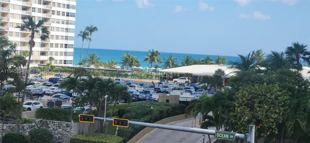 $2,500 | 1985 South Ocean Drive, Unit 3P, Hallandale Beach, FL 33009
