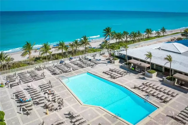 $2,500 | 1985 South Ocean Drive, Unit 3P, Hallandale Beach, FL 33009