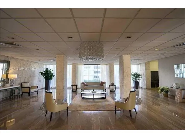 $2,500 | 1985 South Ocean Drive, Unit 3P, Hallandale Beach, FL 33009