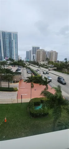$2,500 | 1985 South Ocean Drive, Unit 3P, Hallandale Beach, FL 33009