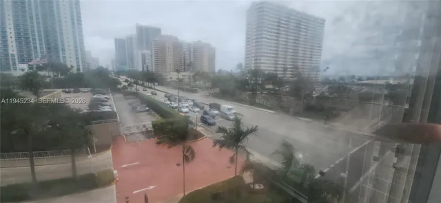 $2,500 | 1985 South Ocean Drive, Unit 3P, Hallandale Beach, FL 33009