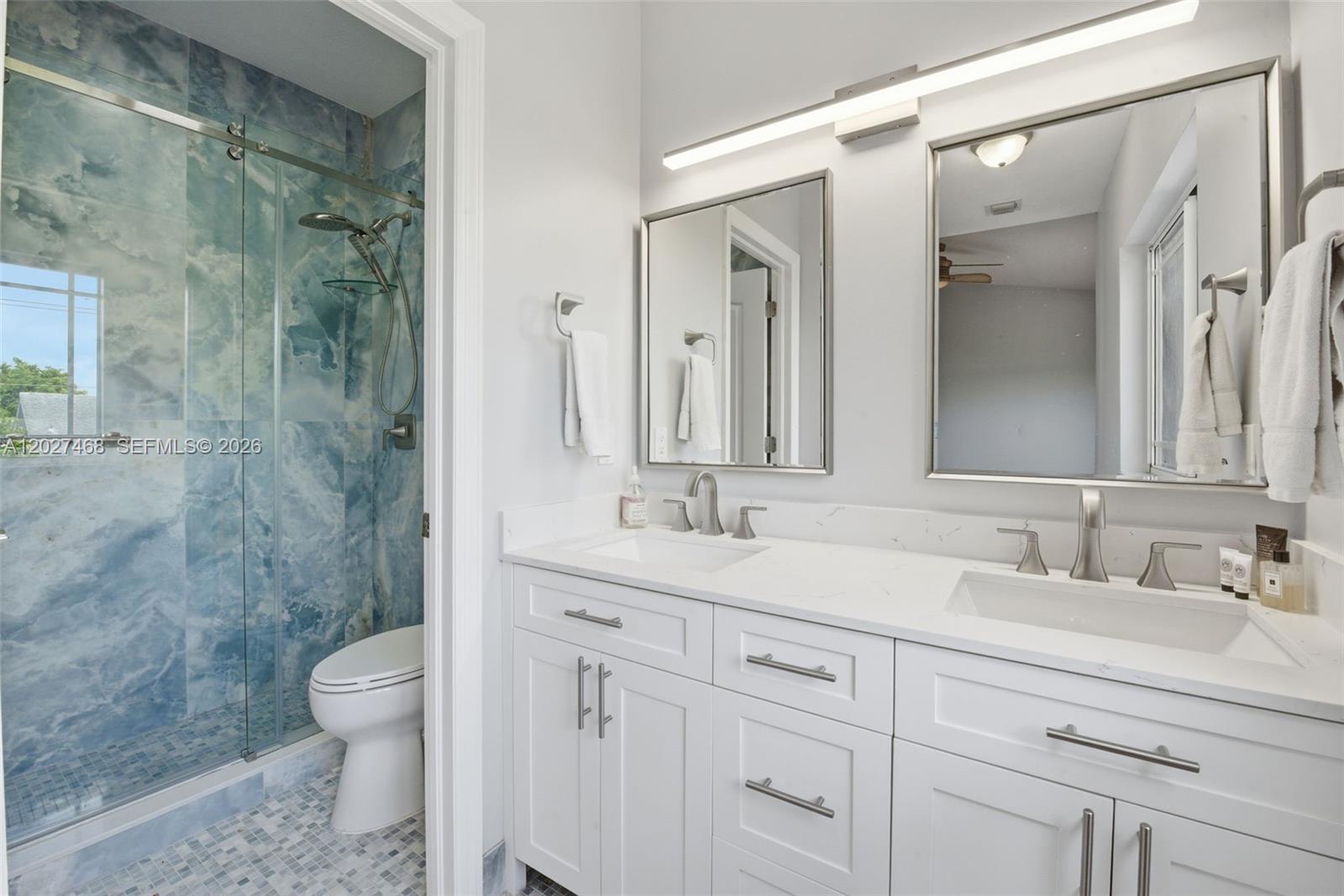 10180 Southwest 88th Street, Unit 403 Miami, FL 33176 - Photo 15 of 25 Master bath