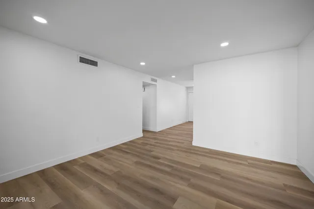 a view of empty room