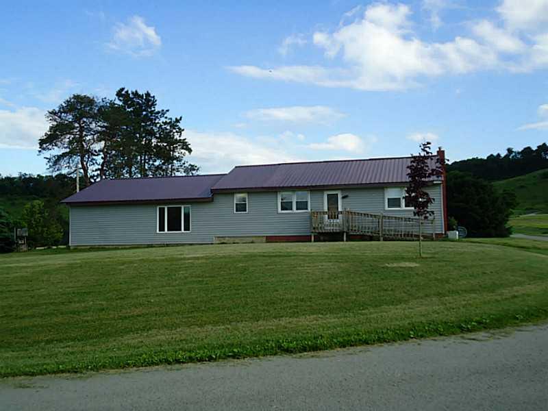 445 Lindsay Road Spring Church, PA 15686 - Photo 1 of 9 Exterior Front.