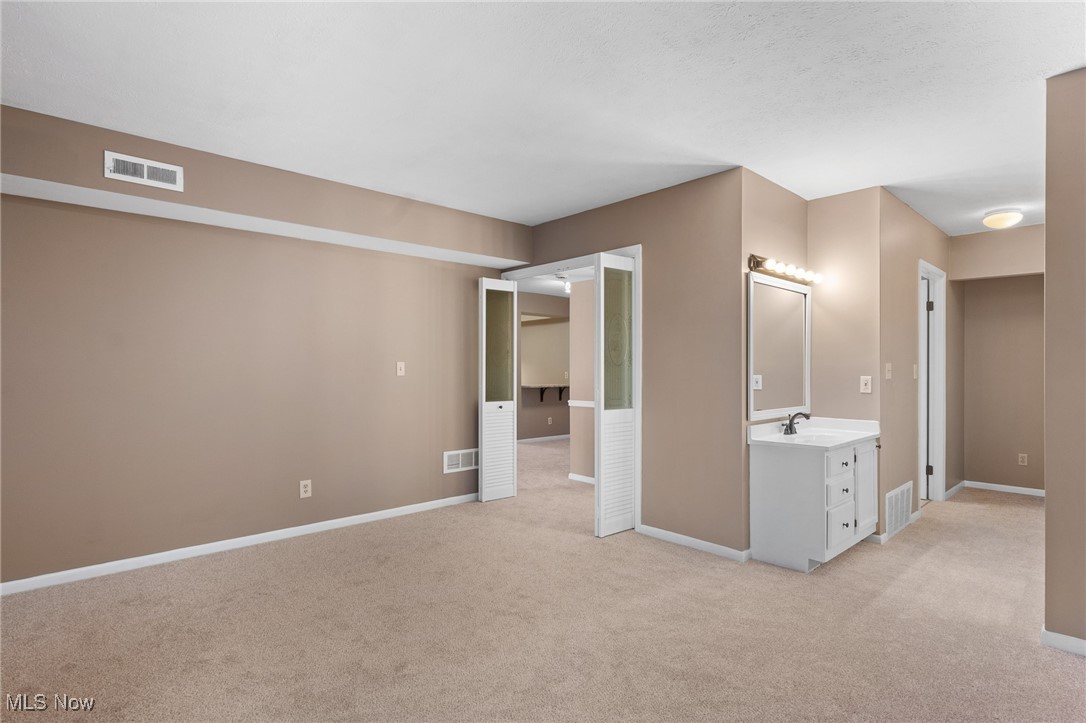 22958 Mastick Road, Unit 202 Cleveland, OH 44126 - Photo 14 of 20