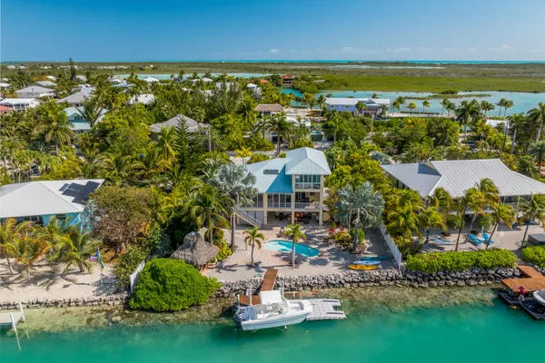 $2,999,000 | 17041 Marlin Drive, Sugarloaf, FL 33042