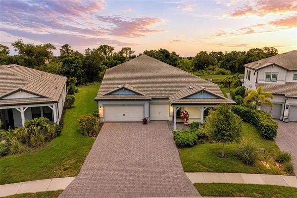 $1,150,000 | 16341 Hidden Oak Loop, Lakewood Ranch, FL 34211