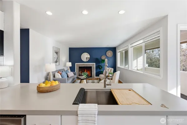 $319,000 | 20241 Vikings Crest Northeast, Unit 6303, Poulsbo, WA 98370