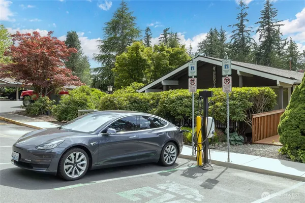 $319,000 | 20241 Vikings Crest Northeast, Unit 6303, Poulsbo, WA 98370