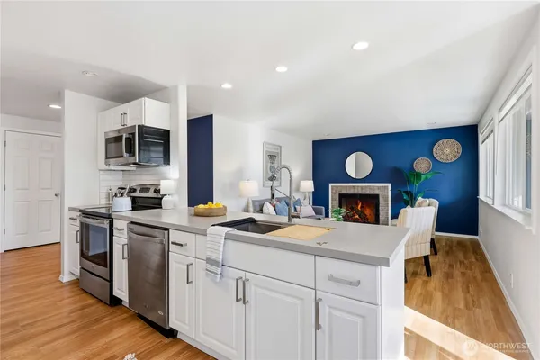 $319,000 | 20241 Vikings Crest Northeast, Unit 6303, Poulsbo, WA 98370