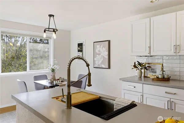 $319,000 | 20241 Vikings Crest Northeast, Unit 6303, Poulsbo, WA 98370