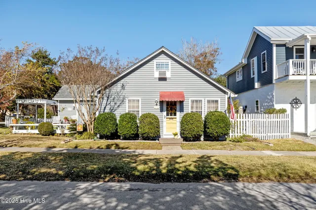 $800,000 | 1112 Shepard Street, Morehead City, NC 28557