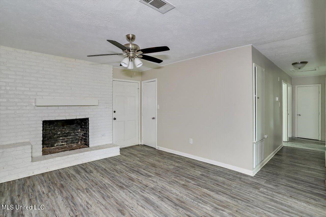 605 Highland Drive Ridgeland, MS 39157 - Photo 2 of 24 06-605 Highland Dr