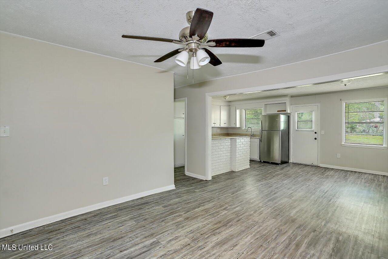 605 Highland Drive Ridgeland, MS 39157 - Photo 3 of 24 07-605 Highland Dr