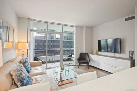 $550,000 | 425 West Beech Street, Unit 603, San Diego, CA 92101