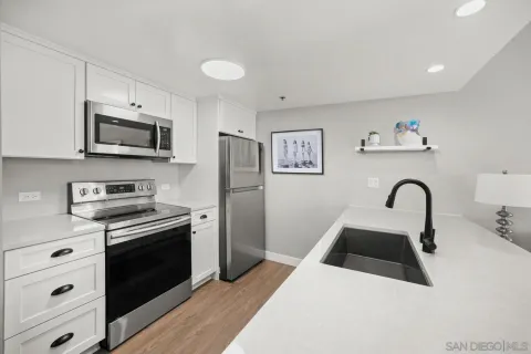 $550,000 | 425 West Beech Street, Unit 603, San Diego, CA 92101