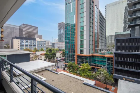 $550,000 | 425 West Beech Street, Unit 603, San Diego, CA 92101