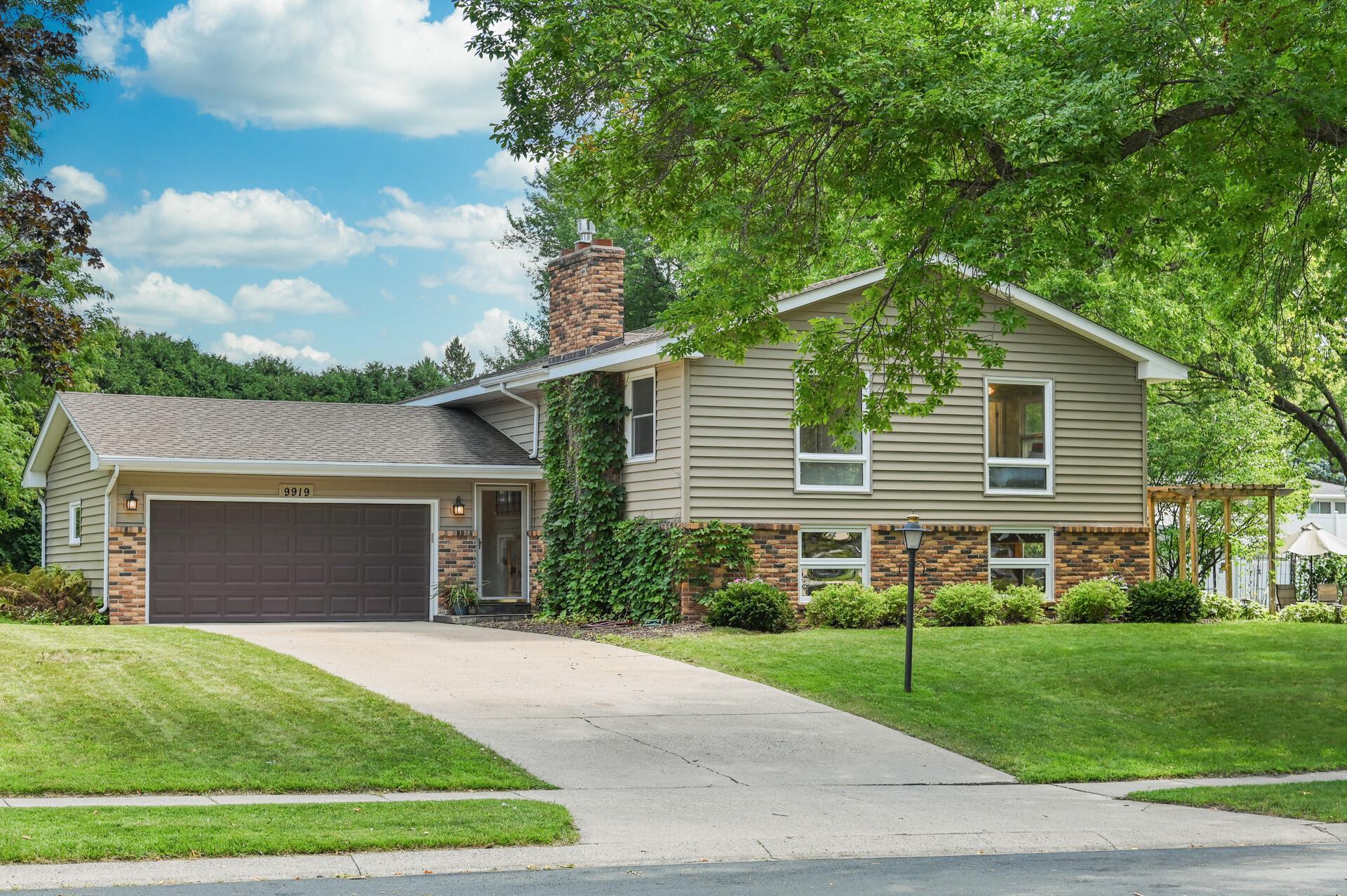 9919 Little Road Bloomington, MN 55437 - Photo 2 of 48 Gallery Image 2