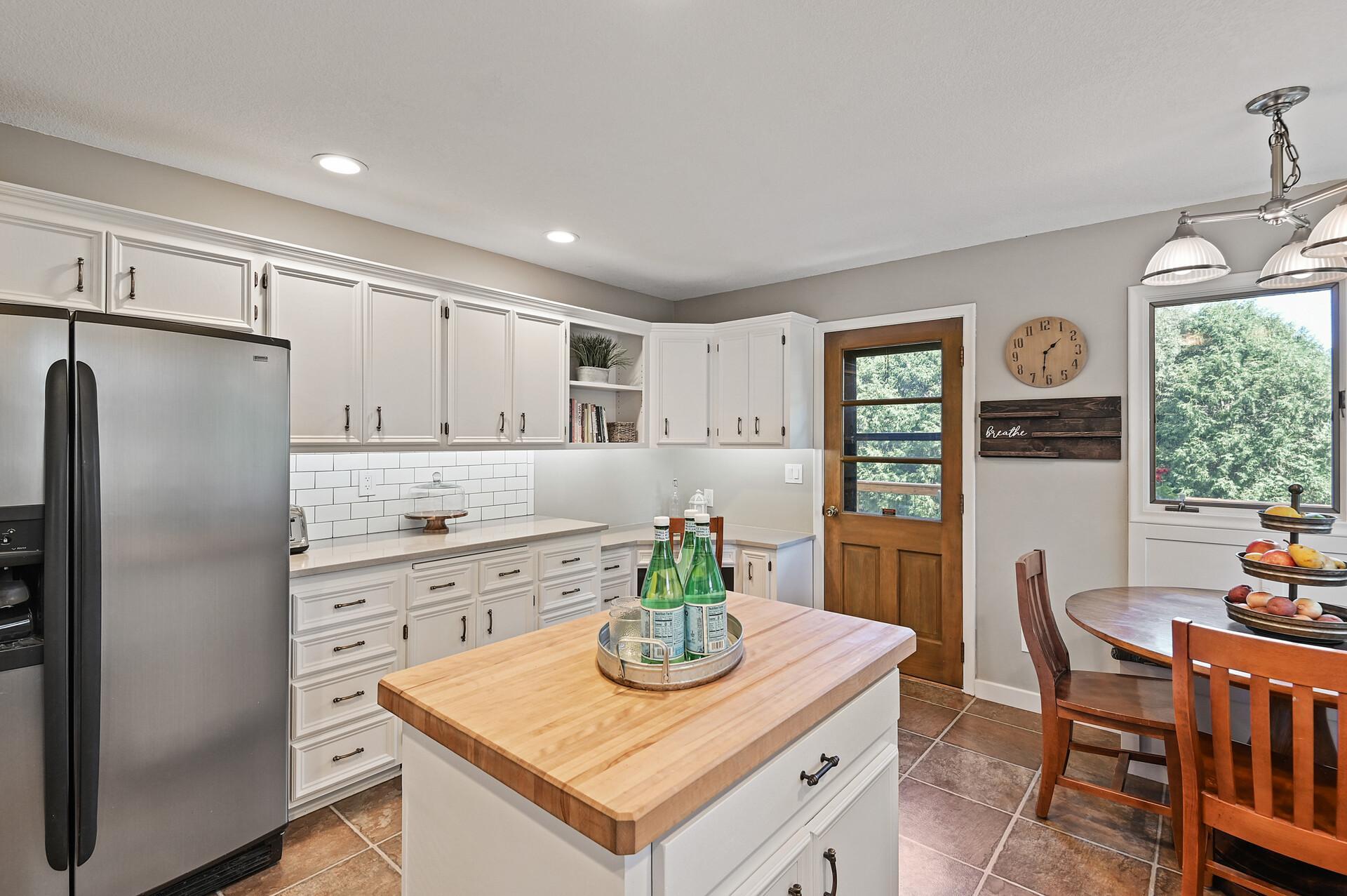 9919 Little Road Bloomington, MN 55437 - Photo 16 of 48 Gallery Image 16