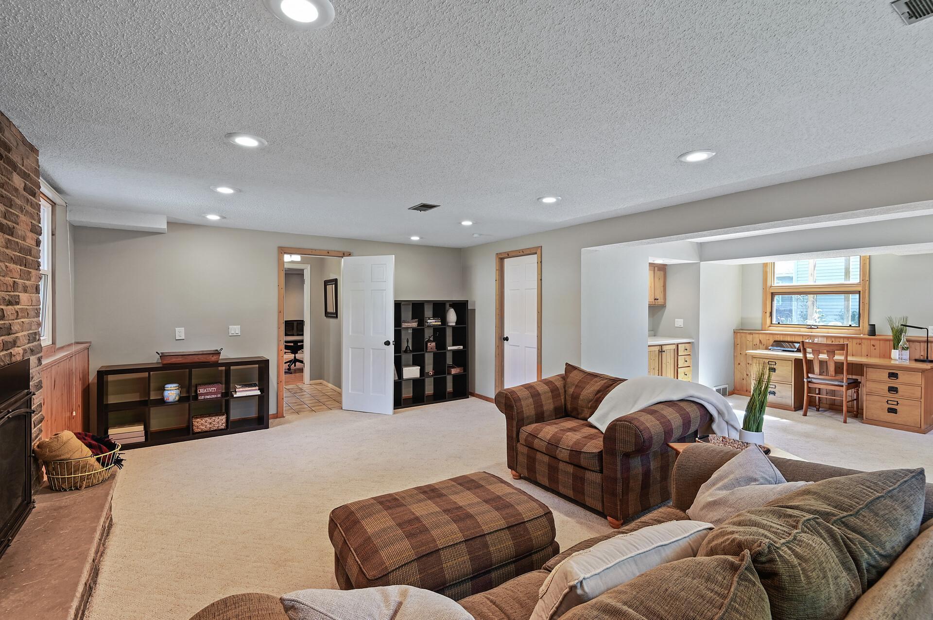 9919 Little Road Bloomington, MN 55437 - Photo 26 of 48 Gallery Image 26