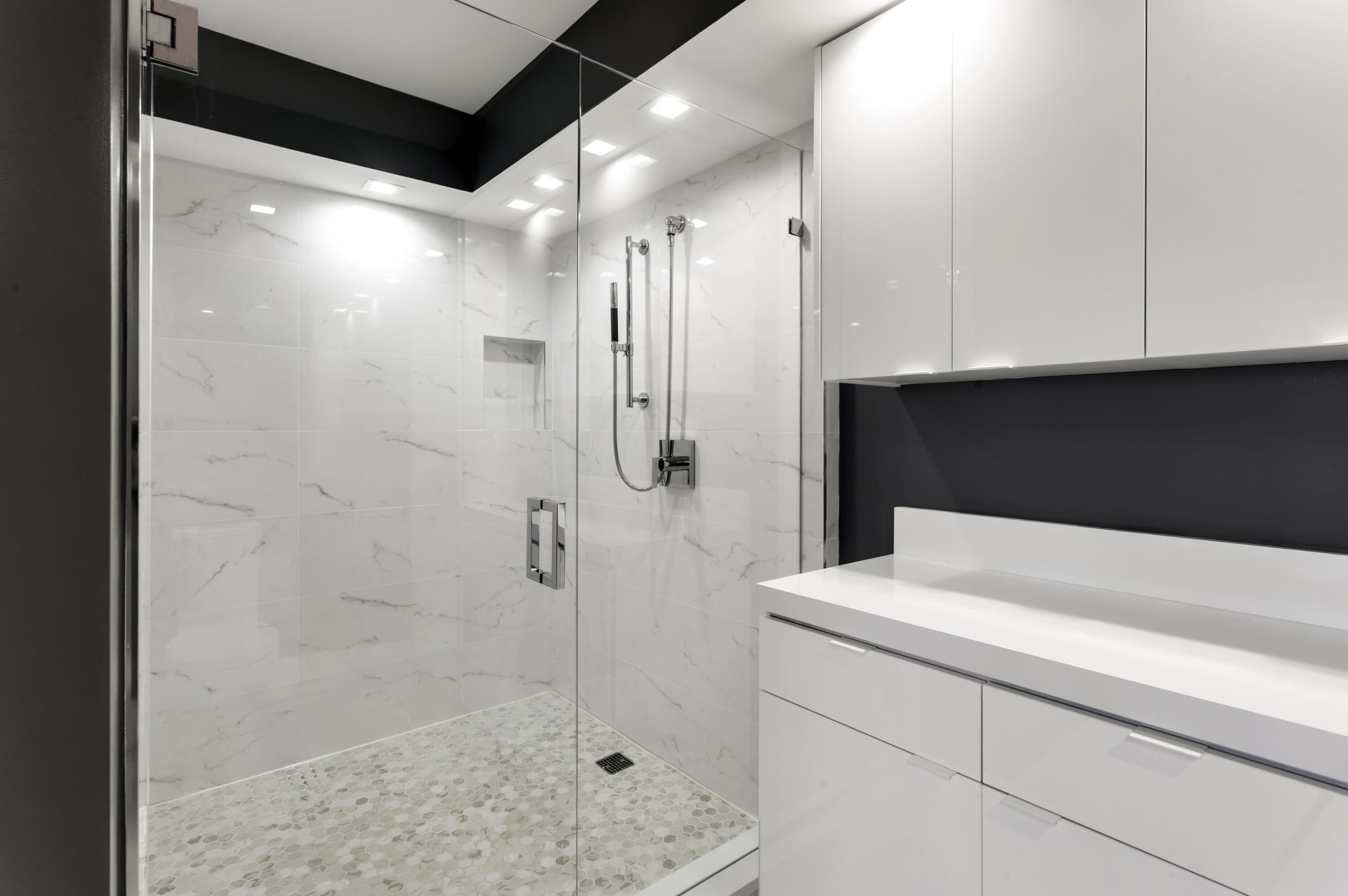 1800 South Ocean Boulevard, Unit 7C Boca Raton, FL 33432 - Photo 14 of 31 PRIMARY BATH