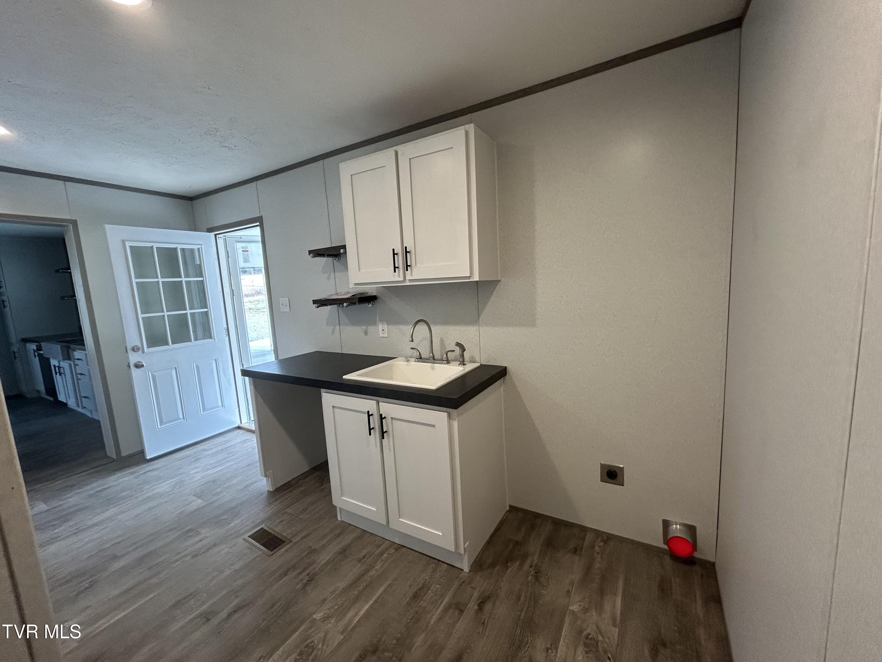 1040 Yellow Springs Road Midway, TN 37809 - Photo 17 of 47 IMG_3916