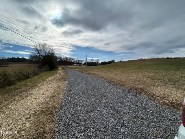 $347,500 | 1040 Yellow Springs Road, Midway, TN 37809