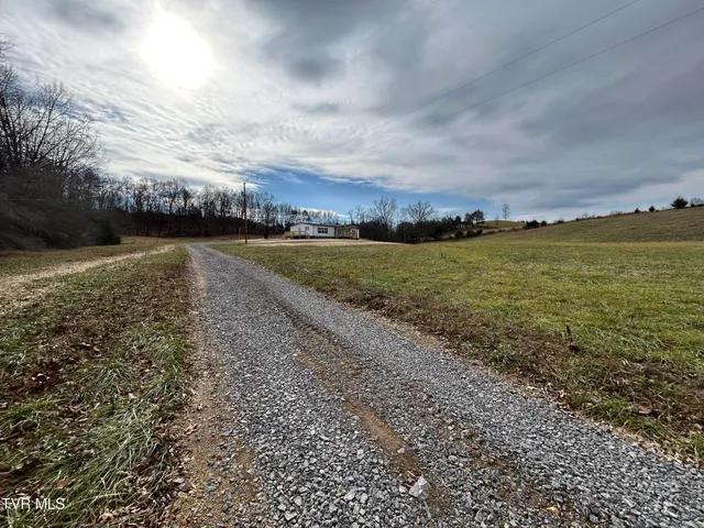 $347,500 | 1040 Yellow Springs Road, Midway, TN 37809