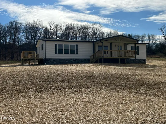 $347,500 | 1040 Yellow Springs Road, Midway, TN 37809