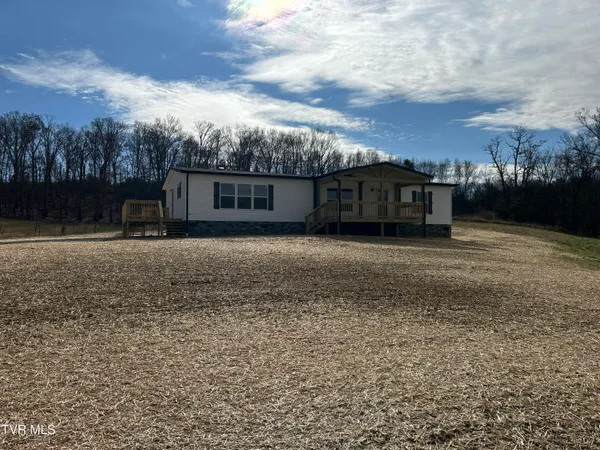 $339,900 | 1040 Yellow Springs Road, Midway, TN 37809