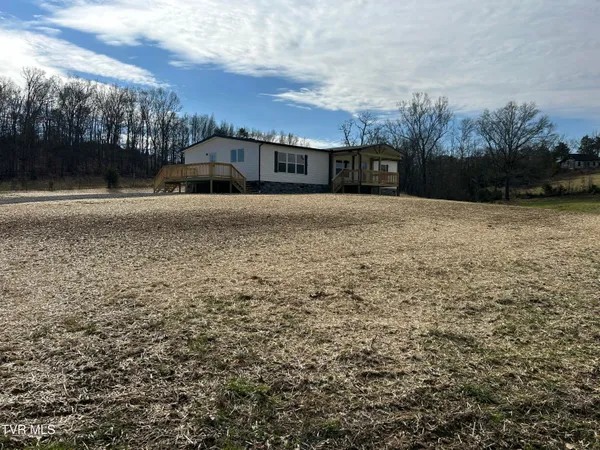 $339,900 | 1040 Yellow Springs Road, Midway, TN 37809