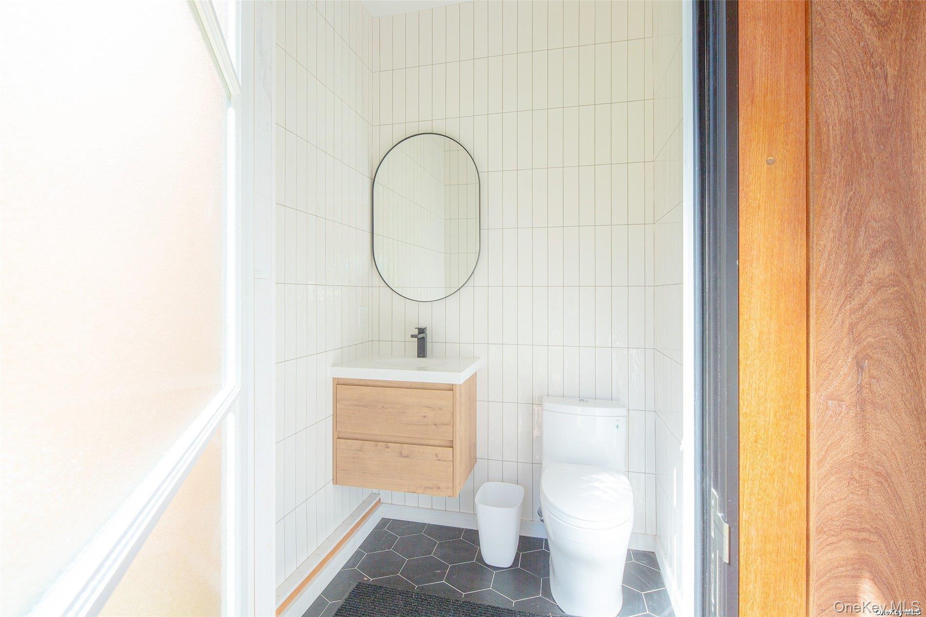 32 Inlet Road Hampton Bays, NY 11946 - Photo 27 of 35
