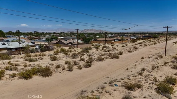 $9,500 | 744 West Bowman (near) Road, Ridgecrest, CA 93555