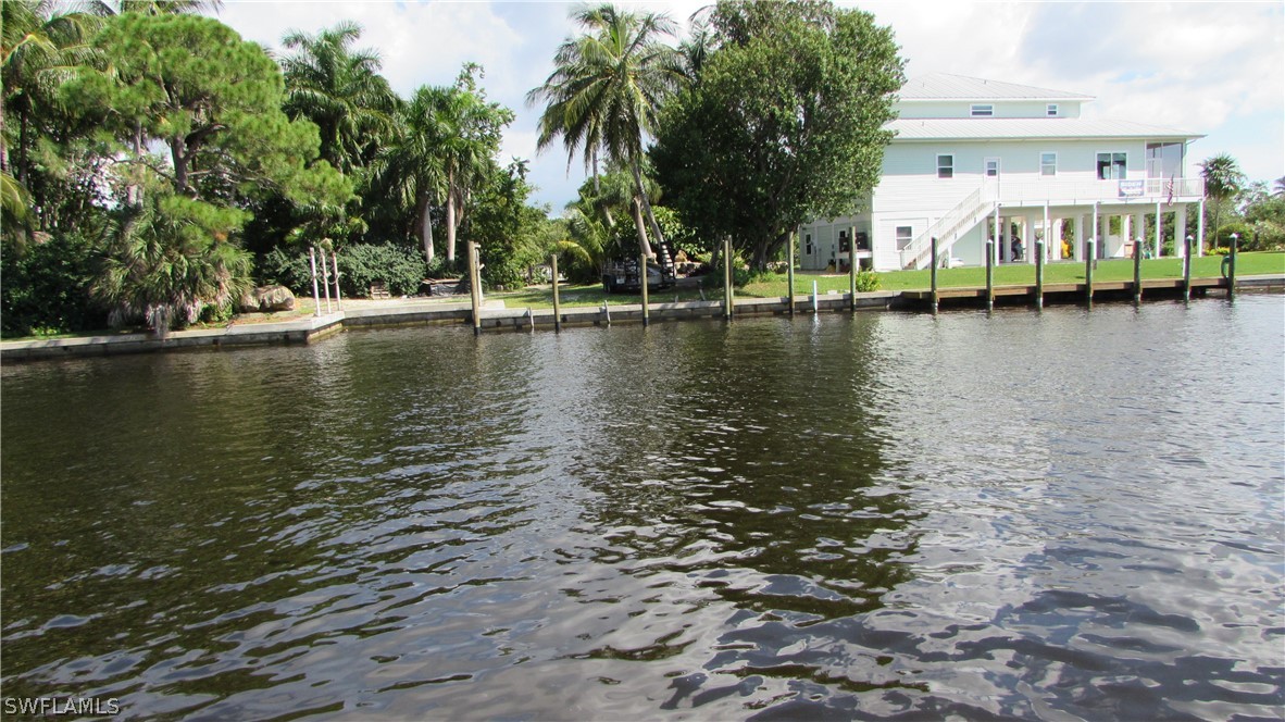 2332 York Road St. James City, FL 33956 - Photo 9 of 31 Gallery Image 9